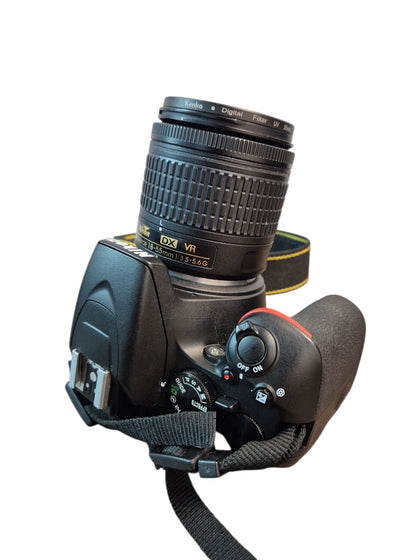 Nikon D3500 Black + AF-P DX 18-55mm *NO CHARGER*