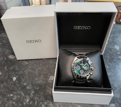 Seiko Men's Prospex Deep Green Speedtimer Solar Chronograph Watch (SSC933P1)