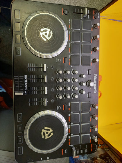 Numark Mixtrack Quad 4-Channel Serato DJ Controller