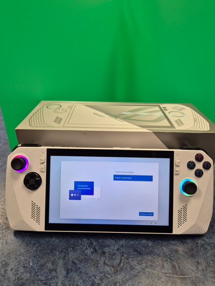 Asus ROG Ally - RC71L  7 FHD IPS AMD Ryzen R1 Extreme 16GB RAM 512G.