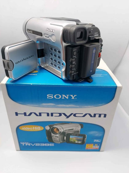 SONY HI-8 CAMCORDER TAPE VIDEO CAMERA CCD-TRV238E HANDYCAM BOXED