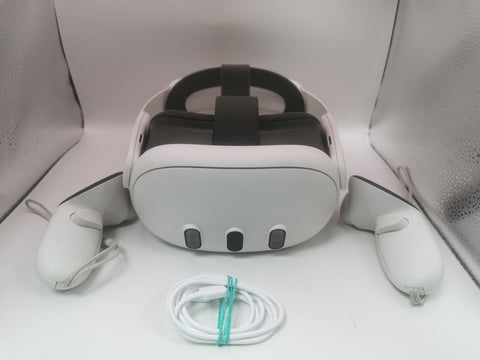 Meta Quest 3 VR Headset (With Controllers) - 128GB, Unboxed