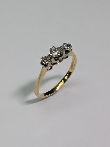 18ct Gold Triple Diamond Ring - Size G
