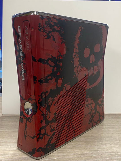 Xbox 360 Slim - 4gb (Gears Of War Edition)