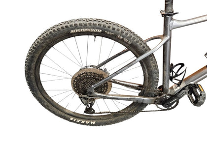 Giant Fathom XL Mountain Bike **COLLECTION ONLY**