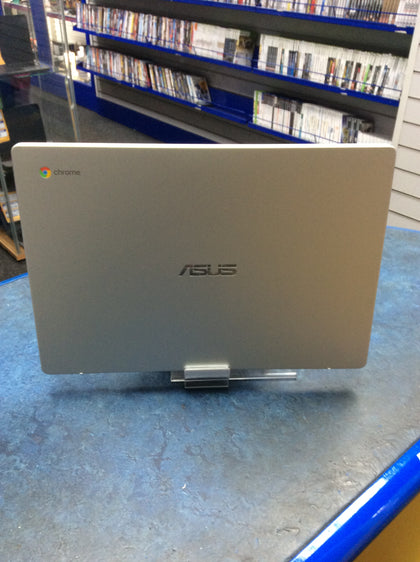 Asus Chromebook C523
