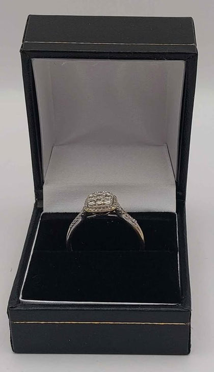 9ct palladium gold wedding ring with white stones 2.7g size S Boxed hallmarked