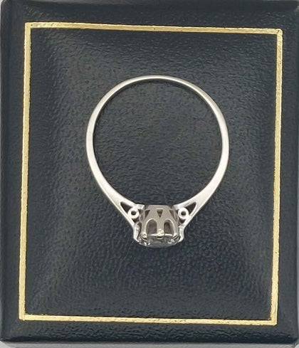 Pre-owned cubic zirconia wedding ring white gold 9k (375) 2.1g Boxed size S