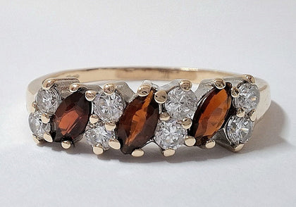 9 Carat Gold Ring Size Q
