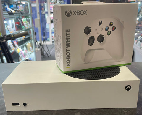 Xbox Series S With New Controller