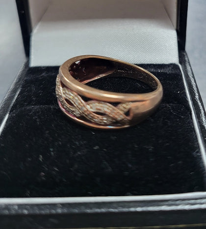 9ct Rose Gold Ring With .15 Dia Stones - 3.31G - Size P