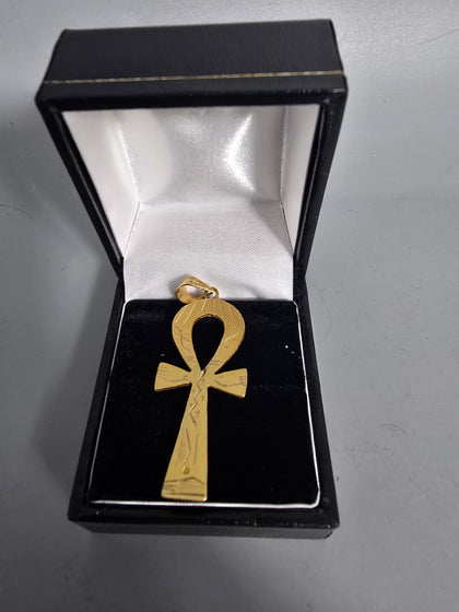 18ct Gold Pendant 6.5G 1.5'' in Length