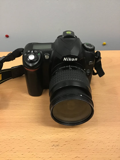 Nikon D50 6.1M.