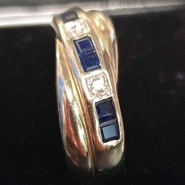 9ct Yellow Gold Ring with Blue & Clear Stones - Size L - 3.11g