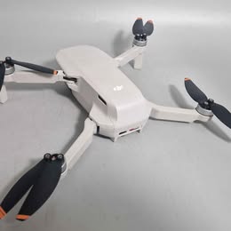 DJI Mini 4k Foldable Quadcopter - Grey, B