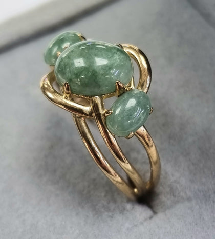 9ct Gold Ring Green Stones Size 