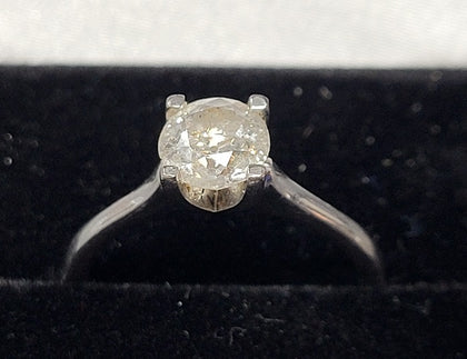 18ct - White Gold Ring With Clear Stone - 4.68g - Size P