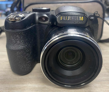 Fujifilm FinePix (S2950)