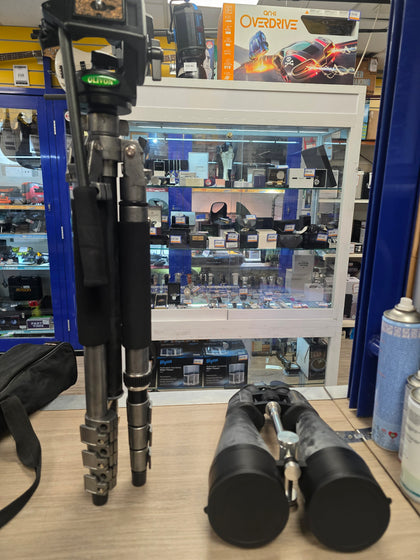 Nipon 20x80 binoculars with tripod