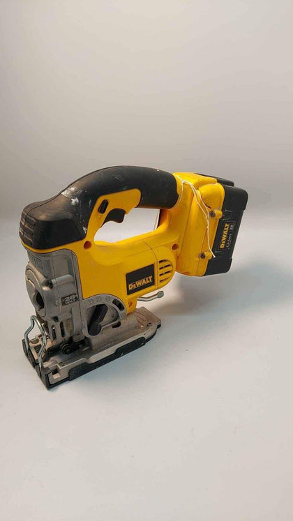 Dewalt DC318 28V Cordless Jigsaw With DE9280 2.2ah Nano Tech Sliding Battery (No Charger)