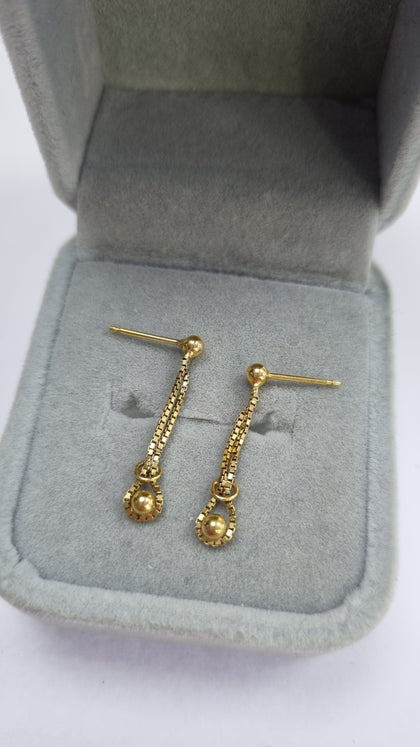 9ct gold drop earrings