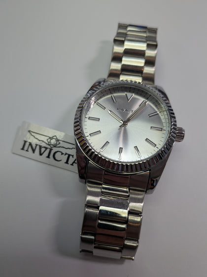 Gents Invicta Watch Boxed Silver