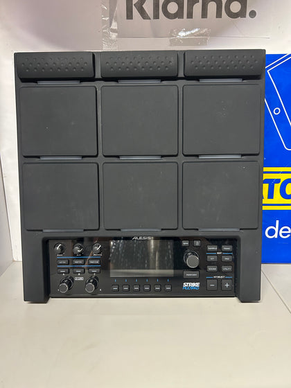 Alisis Strike Pad with Stand