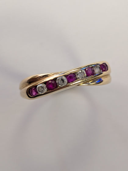 9ct Gold Pink & Clear Stone Ring Size O 1/2