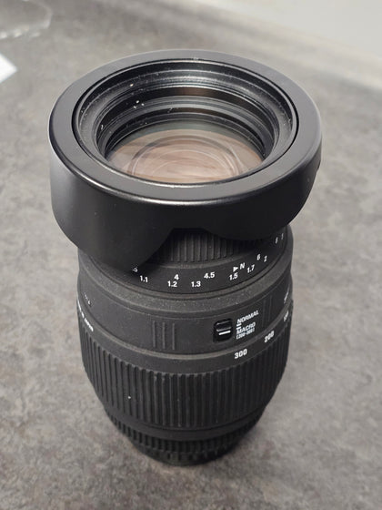 SIGMA 70-300mm 1:4-5.6 APO DG