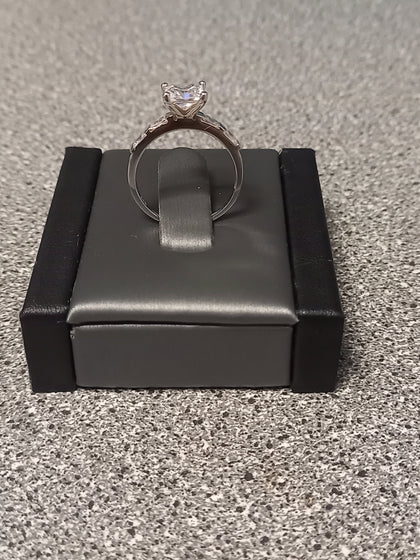 Stunning Silver Ring Size-L 1/2