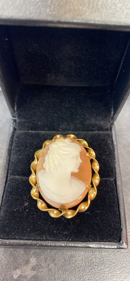 9CT CAMEO PENDANT LEIGH STORE