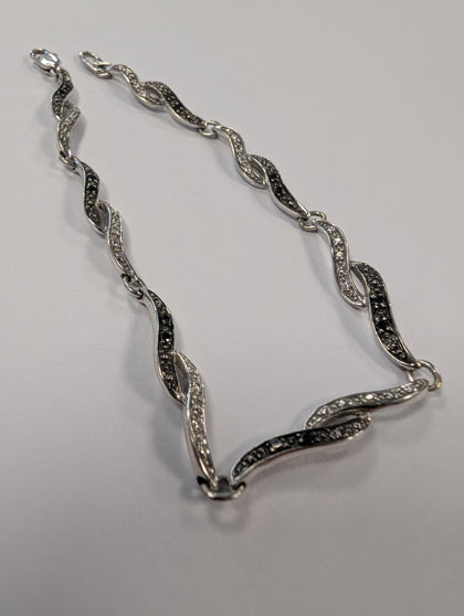 9ct White Gold Diamond 7.5” Bracelet
