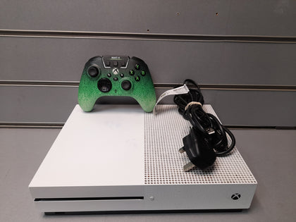Microsoft Xbox One S White 1TB With Turtle Beach Controller
