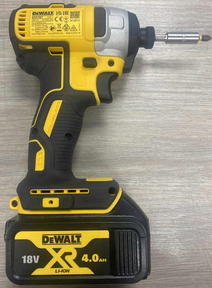 DeWalt DCF787 drill with the battery