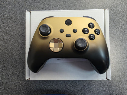 Xbox Wireless Controller (Boxed) (Like New)