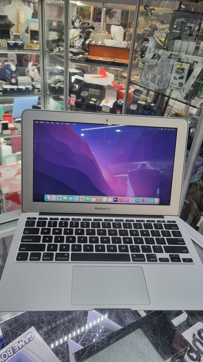 MACBOOK AIR (EARLY 2015) 11