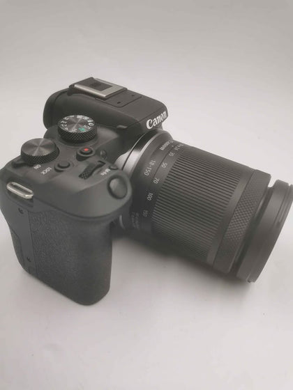 Canon EOS R10 Mirrorless Camera + RF-S 18-150mm F3.5-6.3 IS STM Lens