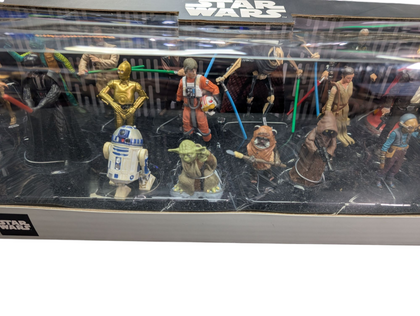 DISNEY STAR WARS MEGA FIGURINE SET (RARE) PRESTON STORE