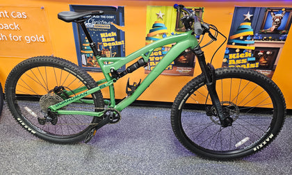 Boardman MTR 8.8 Mens Mountain Bike Large Frame / 29