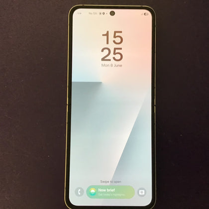 Galaxy Z Flip7 FE