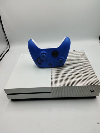 Xbox One S - 500GB - No Box - 1 Pad & Cables