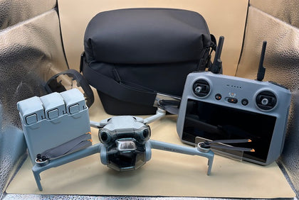 DJI Mini 4 Pro (DJI RC 2) Fly More Combo Foldable Quadcopter - With Carry Case