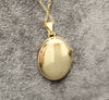 9ct Yellow Gold Floral 'Mum' Locket & 18" Chain