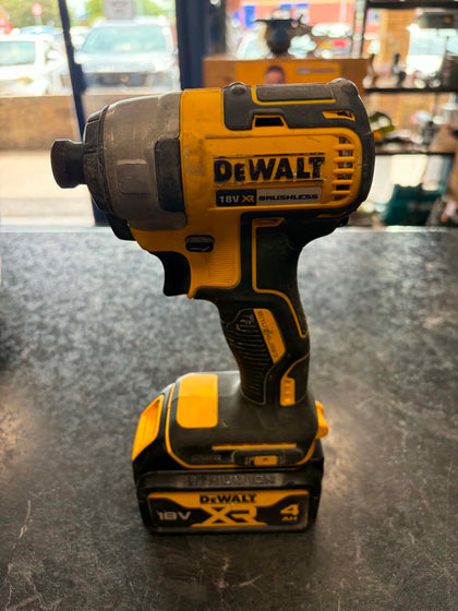 DeWalt DCF787 Impact Drill with 4.0AH Battery
