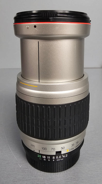 Cosina 28-210 mm f/ 4.2-6.5 IF Aspherical Lens