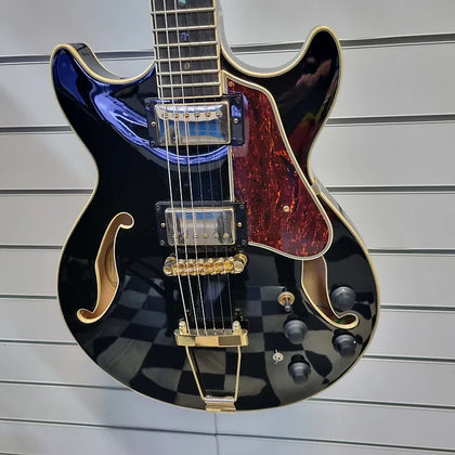 Yamaha APX600 Acoustic-Electric Guitar