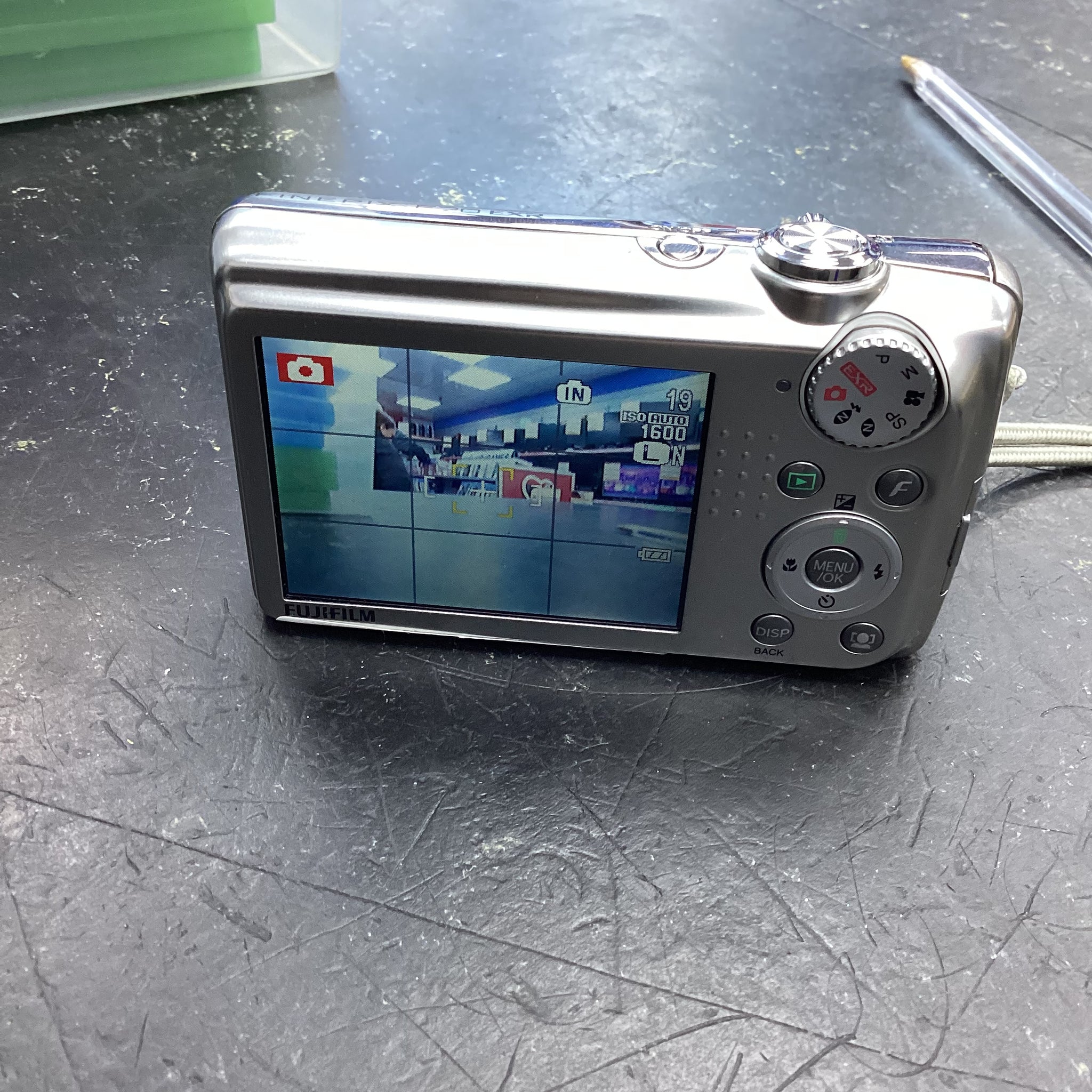 Fujifilm FinePix F70EXR Digital Camera | Cash Generator