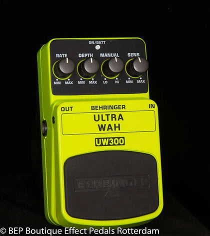 Behringer UW300 Ultra Wah