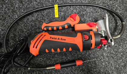 *Boxing Day Sale* The Renovator Twist-a-Saw 550w