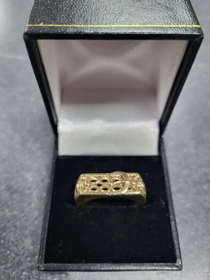 9ct Yellow Gold Buckle Ring - 7.60G - Size S